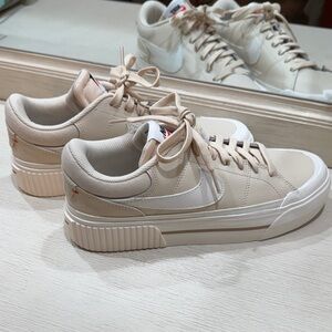 Nike ACG Women's Tan Sneakers